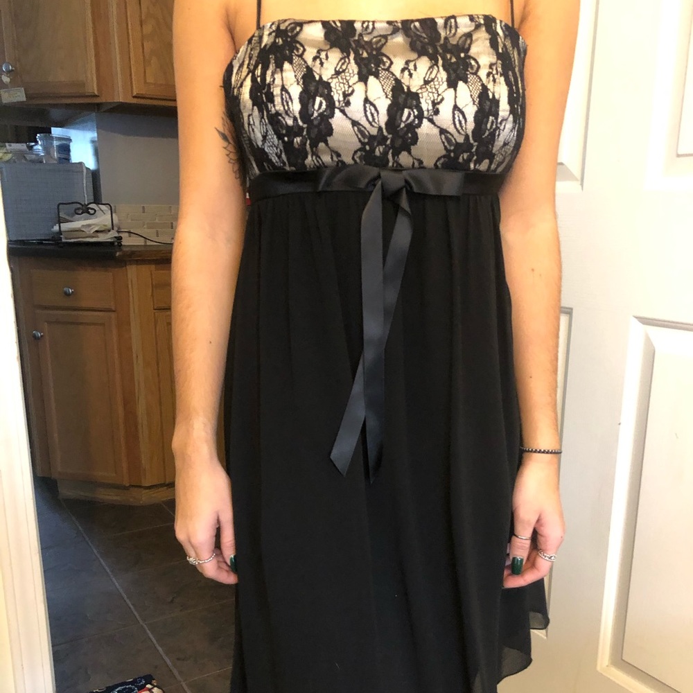 Adorable flowing dress